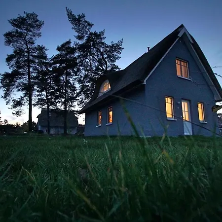 Haus Unter Den Drei Baeumen - Urlaub Auf Der Sonneninsel Usedom Apartament Zirchow